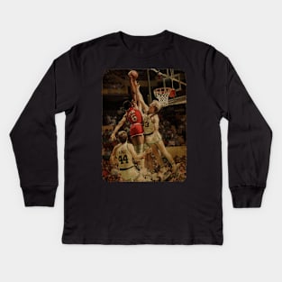 Larry Bird vs Julius Erving Vintage Kids Long Sleeve T-Shirt